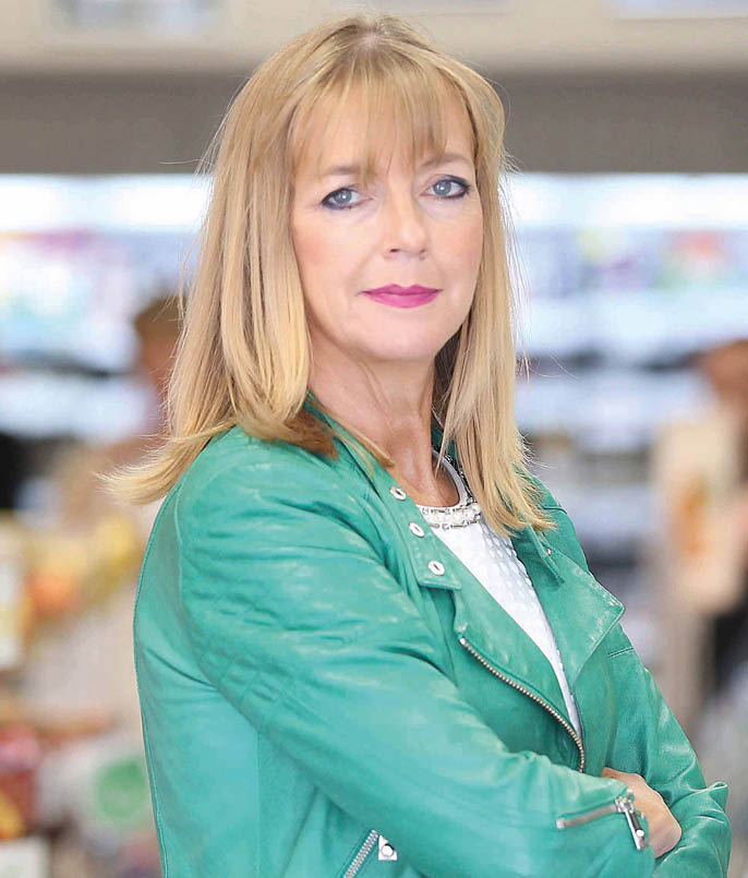 NO REPRO FEE 08 09 2015  RGDATA today launched a new initiative for training owners and staff in shops that are Licensed to sell alcohol  The company behind the development of the new programme, Alcohol ie has offered fully endorsed training in responsible serving practices to the Irish Alcohol Industry since 1999, in conjunction with the Department of Health and Failte Ireland  The RRA Training Programme is an interactive, online program for all staff working in shops, supermarkets convenience stores and forecourt stores where alcohol is sold  It is designed to inform staff about their obligations under the RRAI Voluntary Code of Practice which has been agreed by the mixed trading sector  Pictured are Tara Buckley(whithe dress)Director General of RGDATA, Mary Mitchell O'Connor TD(pink dress) and Mary Kenny, owner of alcohol ie today at launched of a new initiative for training owners and staff in shops that are Licensed to sell alcohol Photography: Sasko Lazarov Photocall Ireland