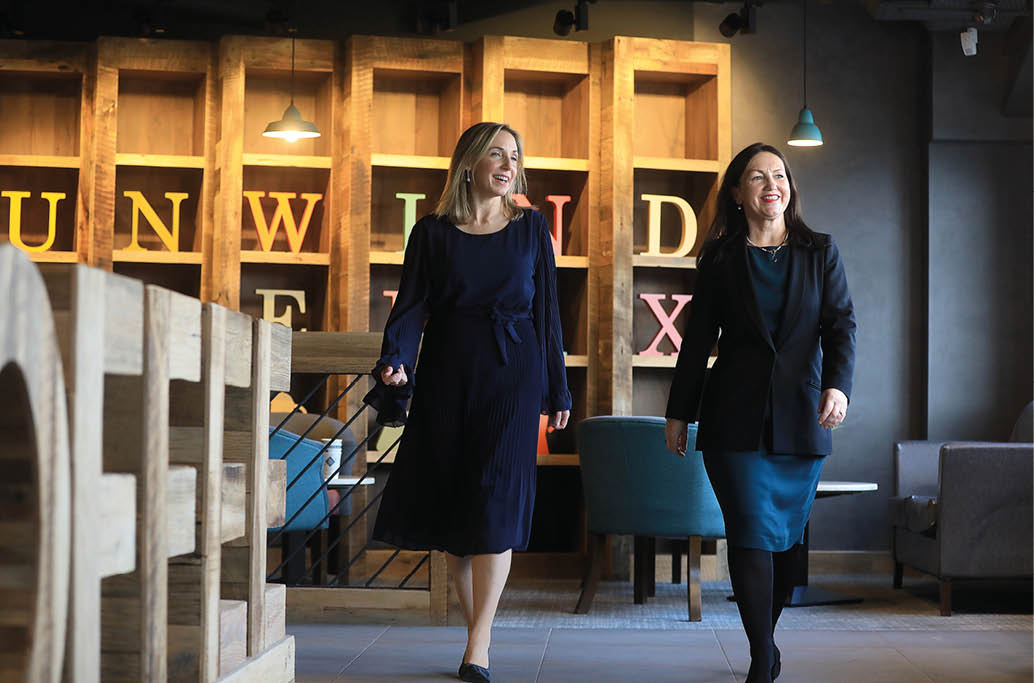 NO FEE PIC PIC JULIEN BEHAL PHOTOGRAPHY Applegreen joins forces with Guaranteed Irish Thursday, 11th November: Pictured is Fiona Matthews, Applegreen Ireland MD with Guaranteed Irish, CEO, Bríd O Connell to announce that Applegreen, Ireland s leading motorway forecourt and convenience retailer, has become a member of Guaranteed Irish, the national organisation that champions homegrown and international businesses which provide quality jobs, support local communities and are committed to Irish provenance   With a network of 193 outlets across the country, Applegreen employs 2,800 people in Ireland and serves approximately one million customers every week  Applegreen is a long-time supporter of Irish suppliers, particularly in its own-brand food and Bakewell deli offering, with over 75% of products supplied by Irish food producers  Research has found that 94% of consumers believe that by purchasing from Guaranteed Irish businesses, they are helping to reduce their carbon footprint  As part of its  Drive Change  programme, Applegreen recently became the first forecourt retailer in Ireland to formally commit to using Net Zero methodology to reduce the direct carbon footprint of its Irish operation by 90% by the year 2030   Ends For further information, please contact: Aoife McDonald, Cullen Communications, amcdonald cullencommunications ie or (087) 410 0777  