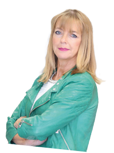 NO REPRO FEE 08/09/2015. RGDATA today launched a new initiative for training owners and staff in shops that are Licensed to sell alcohol. The company behind the development of the new programme, Alcohol.ie has offered fully endorsed training in responsible serving practices to the Irish Alcohol Industry since 1999, in conjunction with the Department of Health and Failte Ireland. The RRA Training Programme is an interactive, online program for all staff working in shops, supermarkets convenience stores and forecourt stores where alcohol is sold. It is designed to inform staff about their obligations under the RRAI Voluntary Code of Practice which has been agreed by the mixed trading sector. Pictured are Tara Buckley(whithe dress)Director General of RGDATA, Mary Mitchell O'Connor TD(pink dress) and Mary Kenny, owner of alcohol.ie today at launched of a new initiative for training owners and staff in shops that are Licensed to sell alcohol Photography: Sasko Lazarov/Photocall Ireland