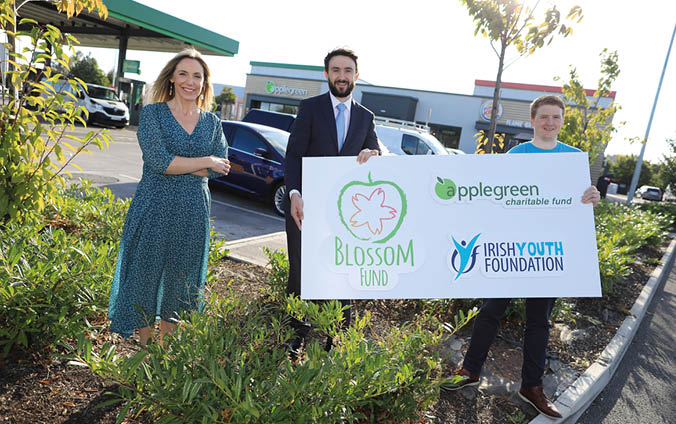 NO FEE PIC PIC JULIEN BEHAL PHOTOGRAPHY Applegreen continues support for Irish Youth Foundation, encouraging education completion in disadvantaged communities  29 September 2021: Applegreen have reissued their support of The Irish Youth Foundation pledging  100,000 through their Blossom Fund to encourage children in disadvantaged communities to remain in education  Picture shows Fiona Matthews Applegreen Ireland MD,Seamus Stapleton Commercial Director Applegreen Ireland and Christy Vickers Irish Youth Foundation at the announcement   Research has revealed that the pandemic has resulted in a significant rise in drop out levels with 1 in 10 no longer progressing from primary to secondary education   The Irish Youth foundation are calling on community groups from across Ireland to apply for funding under the Applegreen Blossom Fund from October 1st   27th to help reverse this concerning trend  To date the fund has supported 8,000 children living in disadvantaged circumstances, funding 111 projects across Ireland in its first two years   For more information on the Applegreen Blossom Fund and to apply for funding: https:  iyf ie grants   ENDS For more information, please contact: Matthew Walsh or Aoife McDonald, Cullen Communications   mwalsh cullencommunications ie or amcdonald cullencommunications ie    0874100777 or 0879760224   
