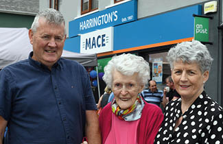 19-8-2022: pictured at the opening of the newly renovated Harrington's MACE Store in Ardgroom, West Cork on Friday. Photo: Don MacMonagle repro free photo from MACE