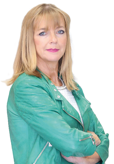 NO REPRO FEE 08/09/2015. RGDATA today launched a new initiative for training owners and staff in shops that are Licensed to sell alcohol. The company behind the development of the new programme, Alcohol.ie has offered fully endorsed training in responsible serving practices to the Irish Alcohol Industry since 1999, in conjunction with the Department of Health and Failte Ireland. The RRA Training Programme is an interactive, online program for all staff working in shops, supermarkets convenience stores and forecourt stores where alcohol is sold. It is designed to inform staff about their obligations under the RRAI Voluntary Code of Practice which has been agreed by the mixed trading sector. Pictured are Tara Buckley(whithe dress)Director General of RGDATA, Mary Mitchell O'Connor TD(pink dress) and Mary Kenny, owner of alcohol.ie today at launched of a new initiative for training owners and staff in shops that are Licensed to sell alcohol Photography: Sasko Lazarov/Photocall Ireland