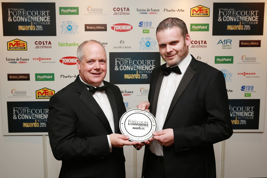 Brian Mooney (left) is pictured with this Forecourt of the Year (category one) winner’s plaque at the recent IFCR Awards. Included is Park Road manager, Shane Doyle