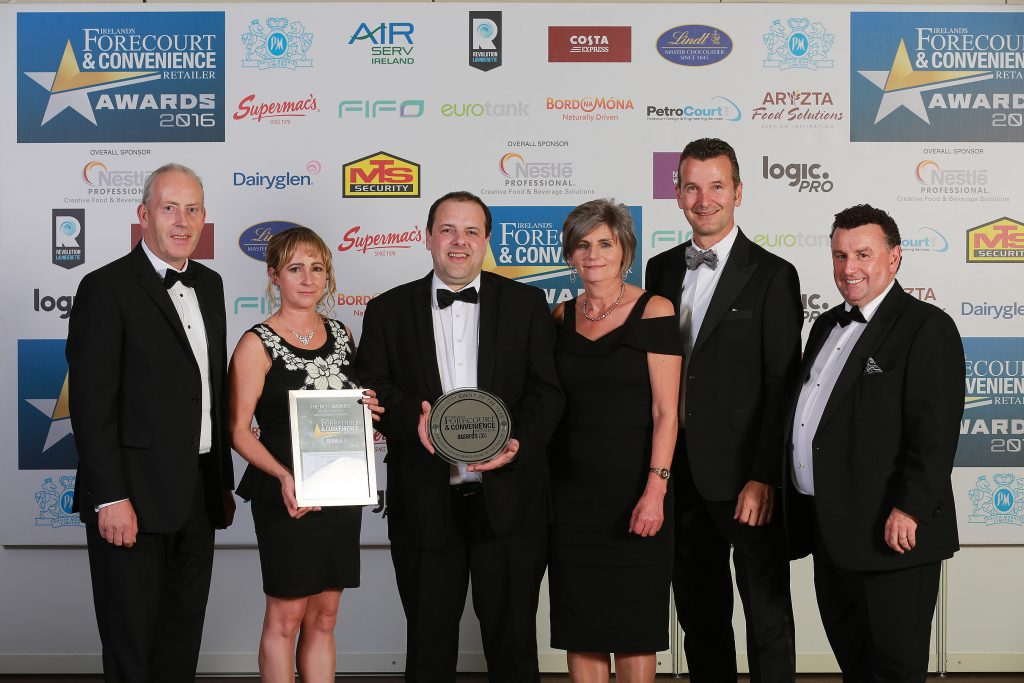 Accepting their award for the forecourt/Convenience Store of the Year with C-Store over 1,751 sq ft category, are the team behind Fitzpatrick’s Spar Express: (L-R) owner Donal Fitzpatrick, Elaine Dempsey, store manager Patrick O’Hanlon, owner Teresa Fitzpatrick, and Walter Angst from category sponsor Lindt Ireland, and awards organiser Bill Penton. Donal and Teresa Fitzpatrick are also owners of the overall winner, Maxol M3 Mulhuddart in Dublin