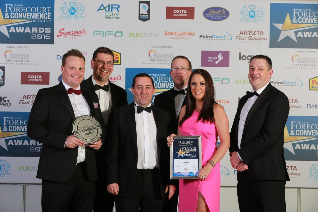Accepting the award for Oil Company Initiative of the Year is the Topaz team of Alan Sheedy, Johnathan Diver, John Carr of category sponsor Costa, Declan Murphy, Judy Glover, and Enda O’Reilly