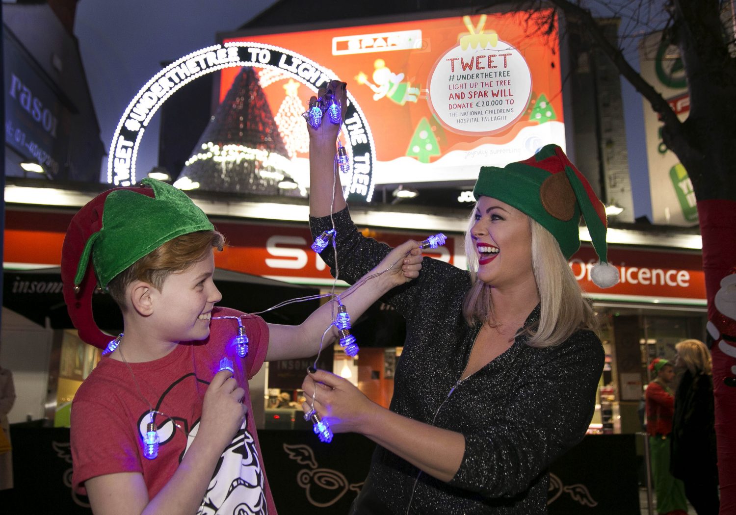 SPAR supports National Children’s Hospital with #underthetree campaign