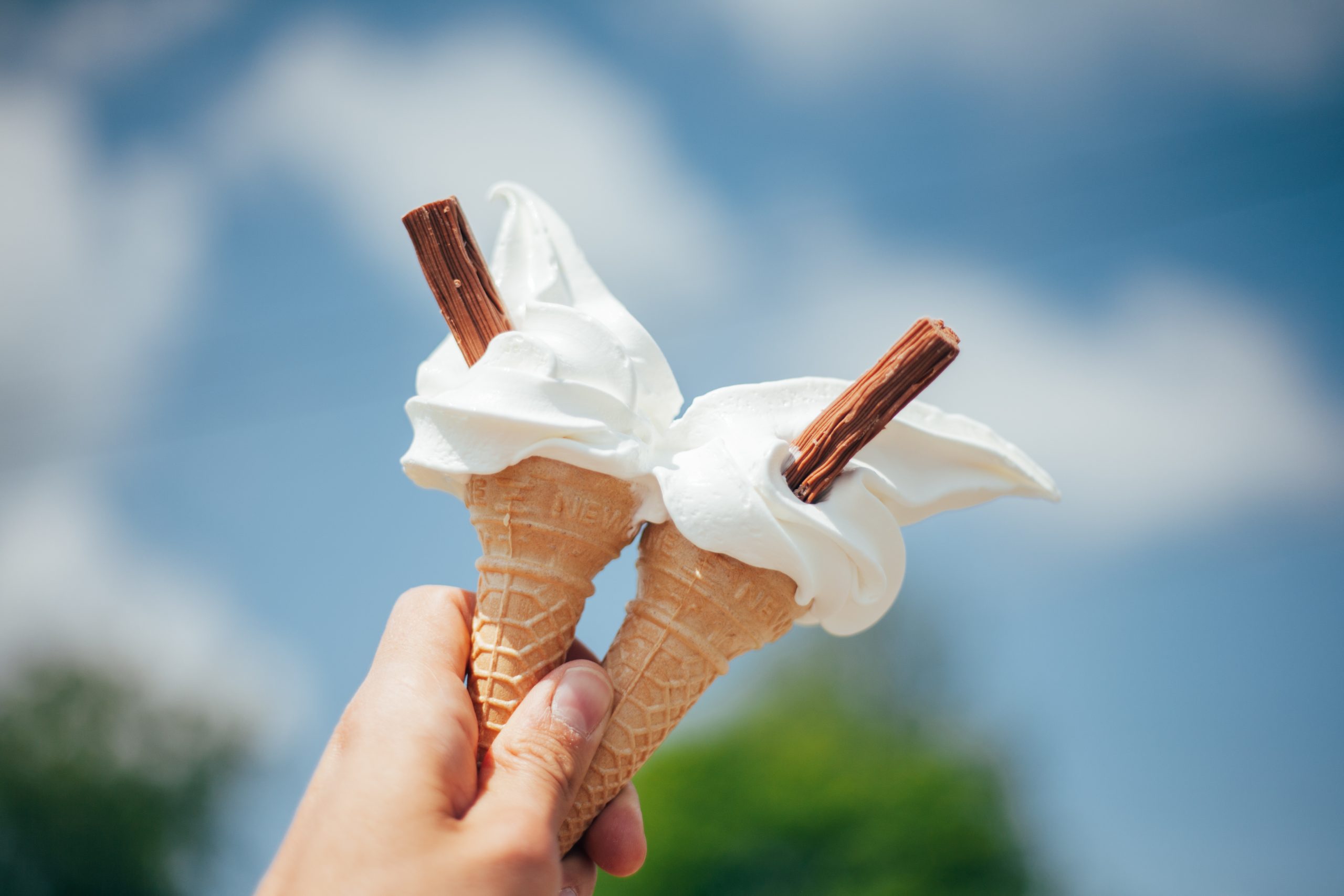 For Flake’s Sake – what’s the problem? Ice cream favourite “the ’99” jeopardised by crumbling supplies