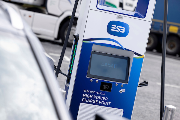 Greenergy and ESB announce collaboration for fast and high power EV chargers