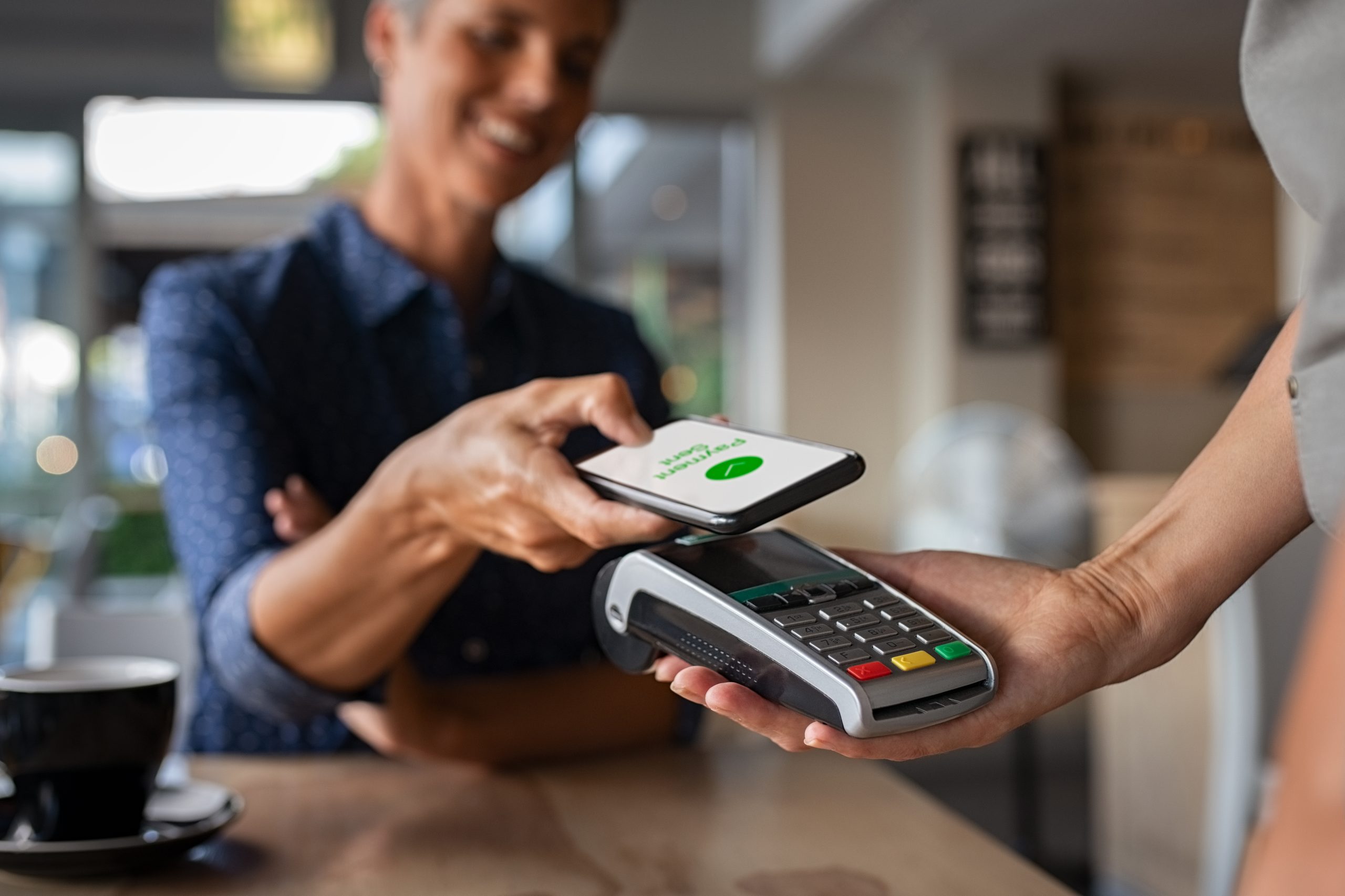 Kiss goodbye to cash – over 2.4 million contactless payments each day in Ireland