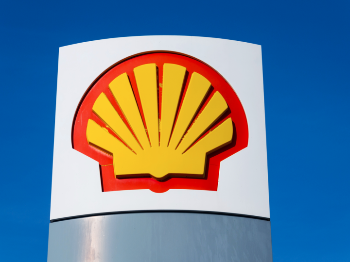 Shell profits nearly triple as energy company hits quarterly record