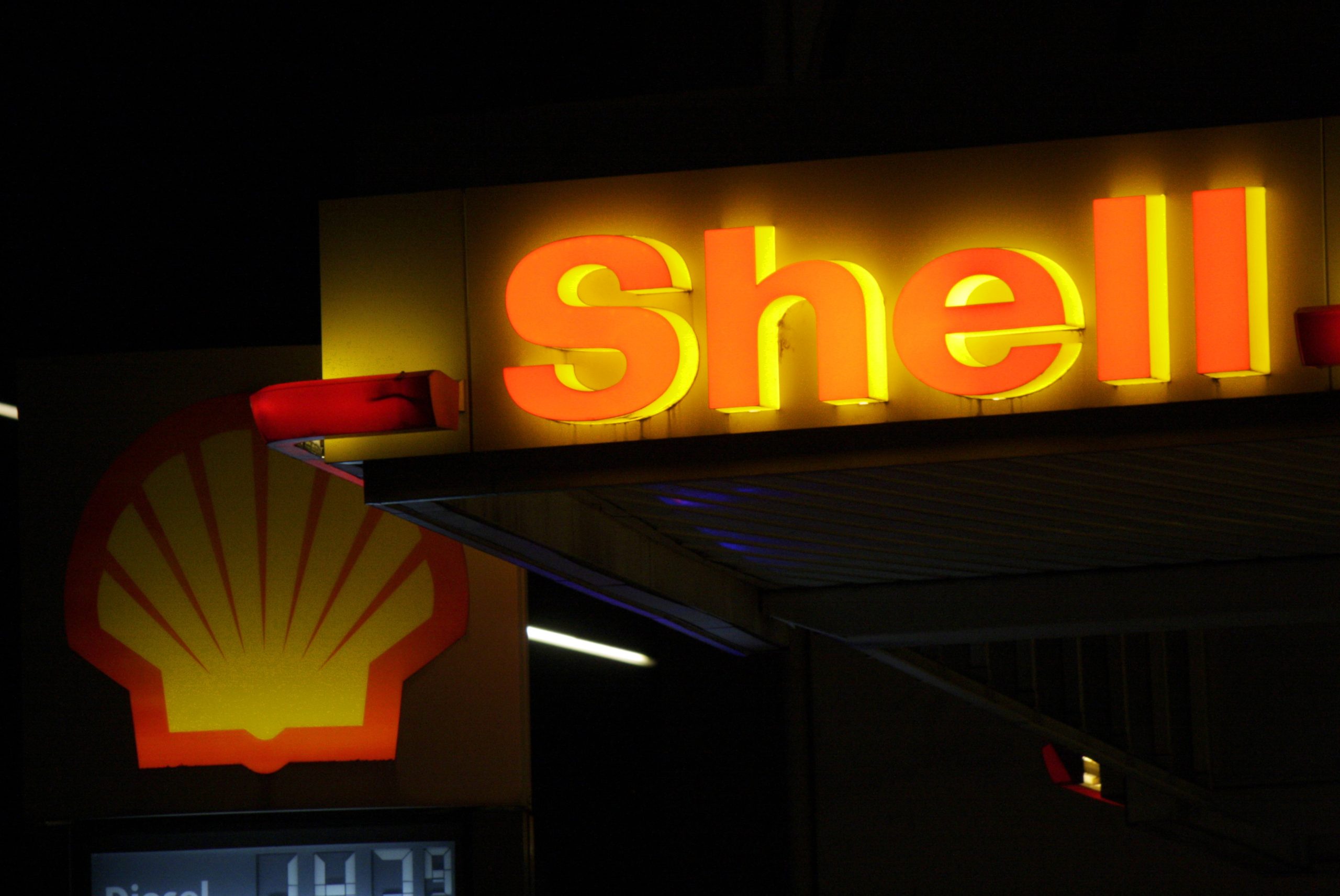 Shell profit jump sparks calls for windfall tax rise