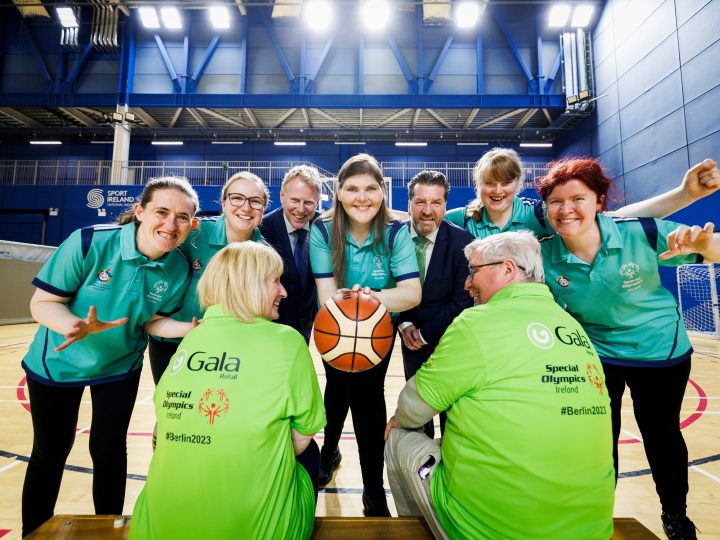 Gala Retail Kits Irish delegation of Family and Friends Ahead of Special Olympics 