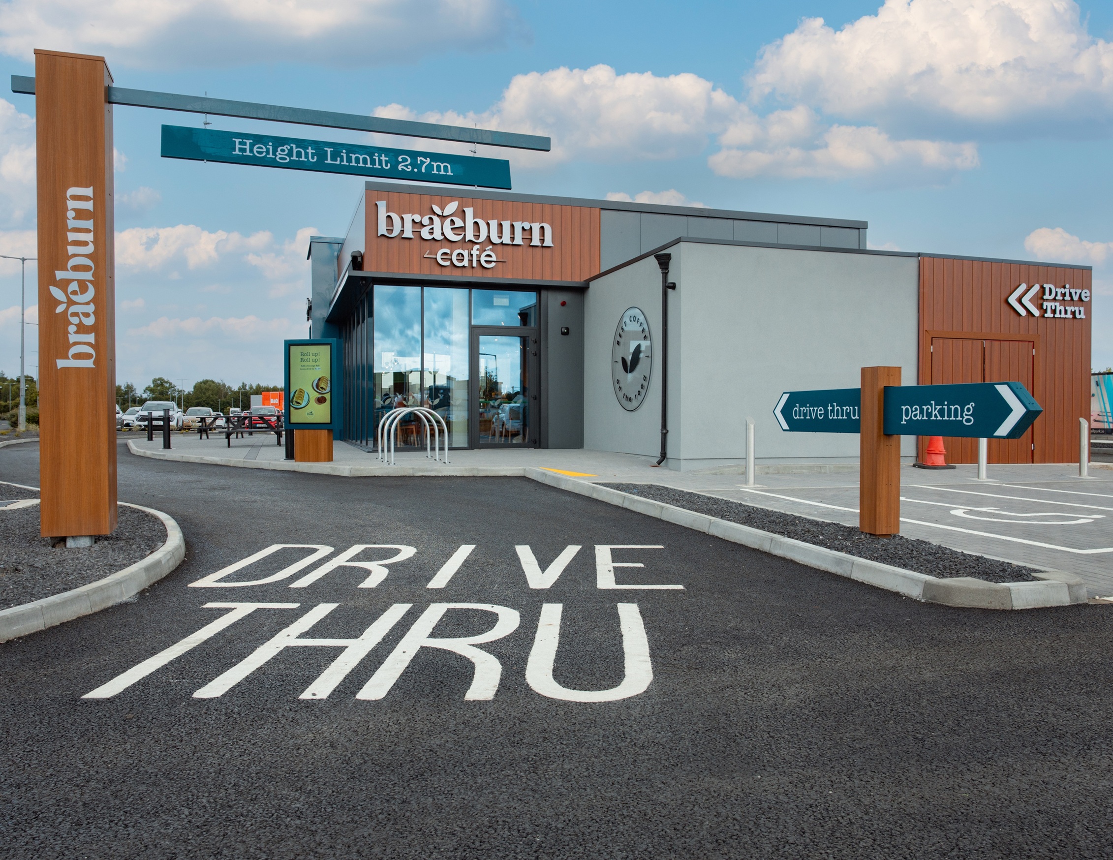 Braeburn Café and Drive-Thru Opens  in Navan Retail Park