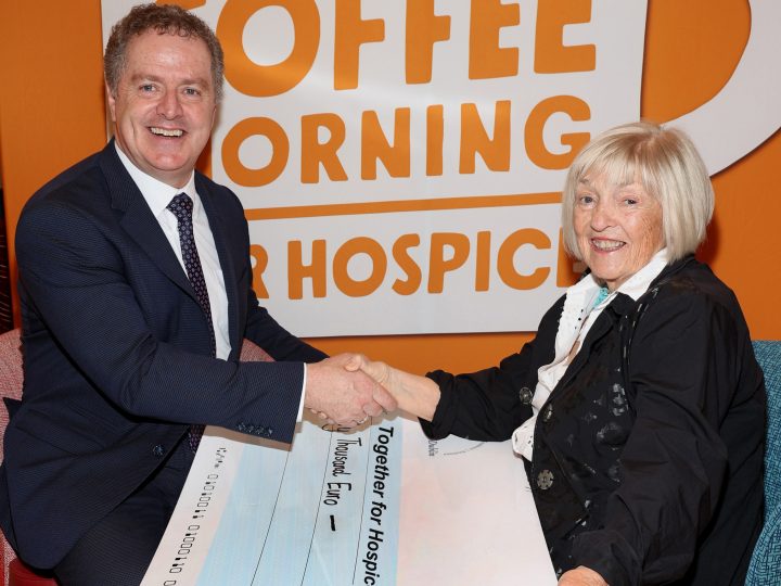 €50,000 cheque presented to Together for Hospice by Bewley’s