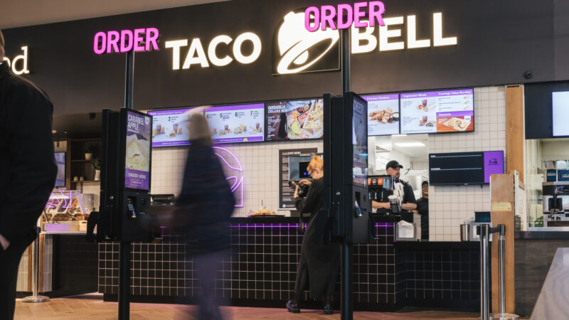 Applegreen Opens Taco Bell and M&S Food in Ballincollig